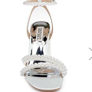 badgley mischka Women's Feisty Ankle Strap High Heel Sandals